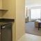 Holiday Inn Express Hotel & Suites Minneapolis - Minnetonka by IHG
