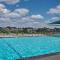 Lakefront Resort Living Pool, Golf, Tennis and More - Point Venture