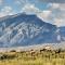 Yellowstone River Lodge with Kayaks and Mountain Views - Clark