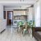 Ocean Breeze Apartment