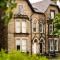 Maison Parfaite HG1 - 2 Luxury apartments with Parking Space - Near town centre - Harrogate