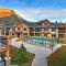 Copperstone Resort - Mountain View 2 Bedroom Condo - Canmore