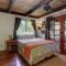 Kehena Treetop Bungalow home - Pahoa