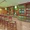 Holiday Inn Bloomington-University Area by IHG - 布卢明顿