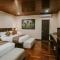 Arthur Suites by Mahavilas