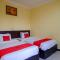 RedDoorz near Citraland Waterpark Kendari - Lepoleop