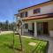 Complex of 2 villas Banjole Aurora with 2 private pools for up to 20 persons only 200m from the beach - WiiBuk - Banjole