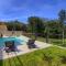 Complex of 2 villas Olivia-Aurora with 2 private pools for up to 20 persons only 200m from the beach - Баньоле