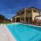 Complex of 2 villas Olivia-Aurora with 2 private pools for up to 20 persons only 200m from the beach - Баньоле