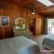 Riverfront Treetop Bungalow - Homosassa