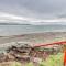 Rustic Guemes Beach Cabin - Anacortes