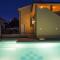 Complex of 2 villas Olivia-Mar, 2 private pools, up to 20 persons only 200m from the beach - Banjole