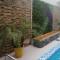 Hostal Perla Real Inn