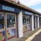 Modern Airy Chalets on popular California Sands Holiday Park - short walk to beach, Nr Norfolk Broads & Great Yarmouth