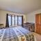 Spacious Lake Arrowhead Home with 2 Decks and Views - Лейк-Эрроухед