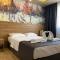 Golden World Suite Hotel