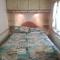 Three bedroom Hartland Caravan - بيدفورد