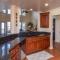 OCEANFRONT luxury 5 BR home in gated Harbor Island Community - Harbor Island