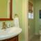 OCEANFRONT luxury 5 BR home in gated Harbor Island Community - Harbor Island