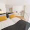 Nordic Host Luxury Apts - Prinsens Gate - Large Mezzanine Studio - Oslo