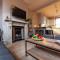 Large House - Contractors & Families & Private Parking