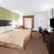 Super 8 by Wyndham Decatur/Dntn/Atlanta Area