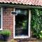 Bed & Breakfast Uiterburen