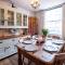 The Old Gordon House - High Street location close to the beach and town amenities - Aldeburgh Coastal Cottages