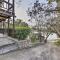 Bright n Breezy Waterfront Lake Granbury Getaway!