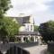 36 Tudor Court, Tolroy Manor