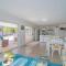 Roses Beach Pad - Matarangi Holiday Home