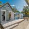 Roses Beach Pad - Matarangi Holiday Home