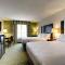 Holiday Inn Express Hotel & Suites Live Oak - Live Oak