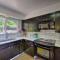 Wine Lovers Garden Oasis in Sutter Creek!