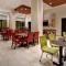 Holiday Inn Express & Suites - Galveston Beach, an IHG Hotel