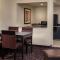 Holiday Inn Wichita East I-35, an IHG Hotel - ويتشيتا