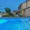 Wonderful villa Valbandon with private pool and sauna near the beach and Briuni Islands