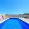 Wonderful villa Valbandon with private pool and sauna near the beach and Briuni Islands