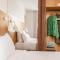 9Hotel Republique