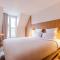 9Hotel Republique