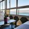 Apartamento con impresionantes vistas junto a la playa - Фуэнхирола