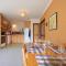 Lakeside Serenity - Wanaka Holiday Home
