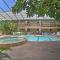 Corpus Christi Condo with Pool Walk to the Beach! - Corpus Christi
