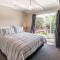 Little Hill Top Hilton - Akaroa Holiday Home - 阿卡罗阿