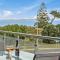 Sunrise, Seaviews and BBQs-Papamoa Beach Apartment - Papamoa