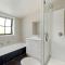 Lavender Country Cottage - Arrowtown Holiday Home