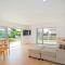 Coastal Pearl - Matarangi Holiday Home