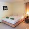 Laemsai Resort - 他朗