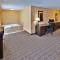 Holiday Inn Express Hotel & Suites Council Bluffs - Convention Center Area, an IHG Hotel - Council Bluffs