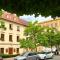 Golden Wood Apartments